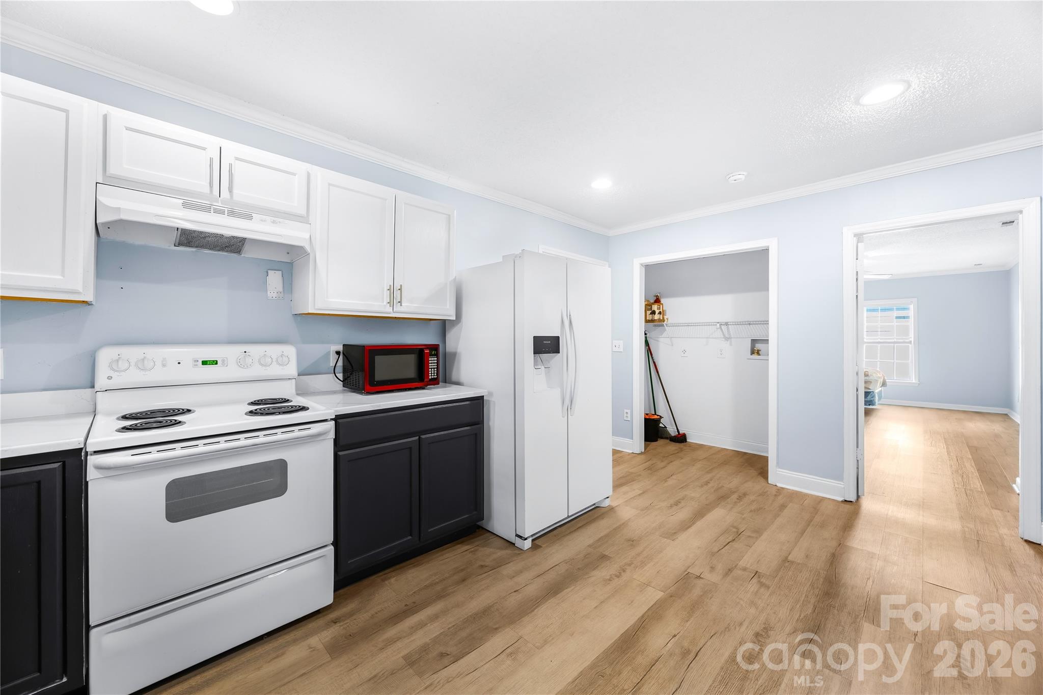 2104 Court Drive Property Photo 13