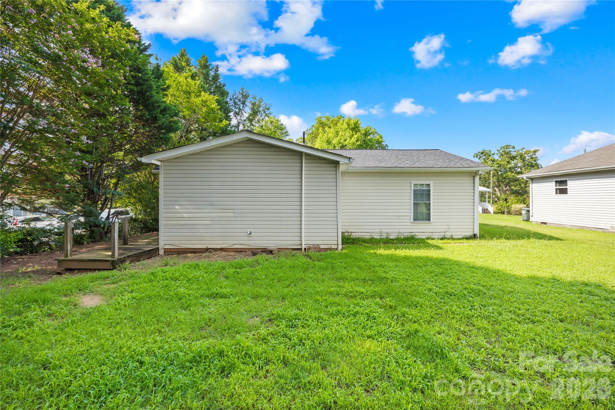 2104 Court Drive Property Photo 19
