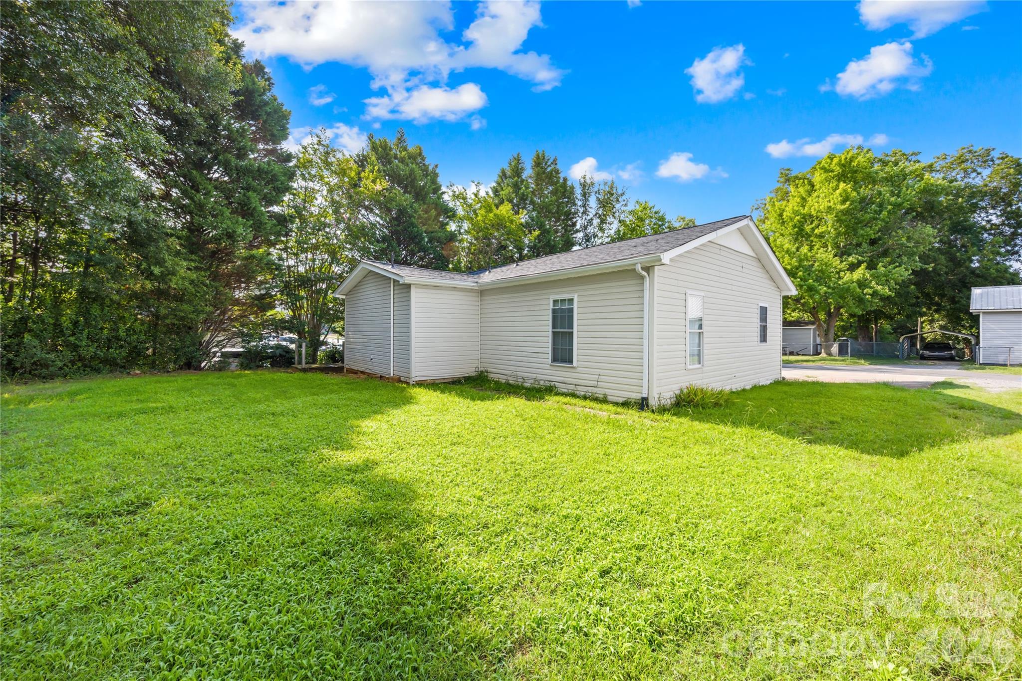 2104 Court Drive Property Photo 21