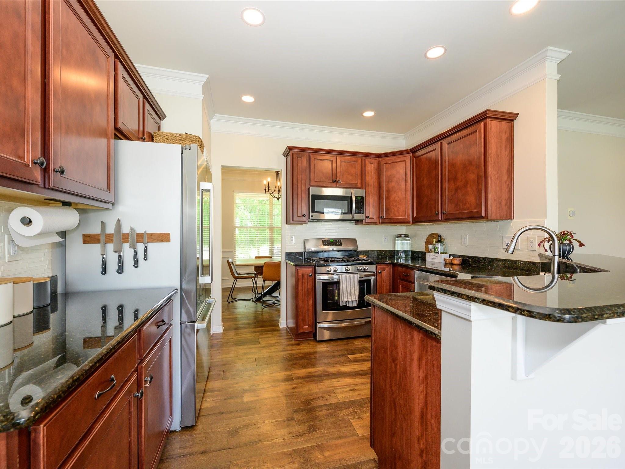 1065 Pennington Drive Property Photo 8