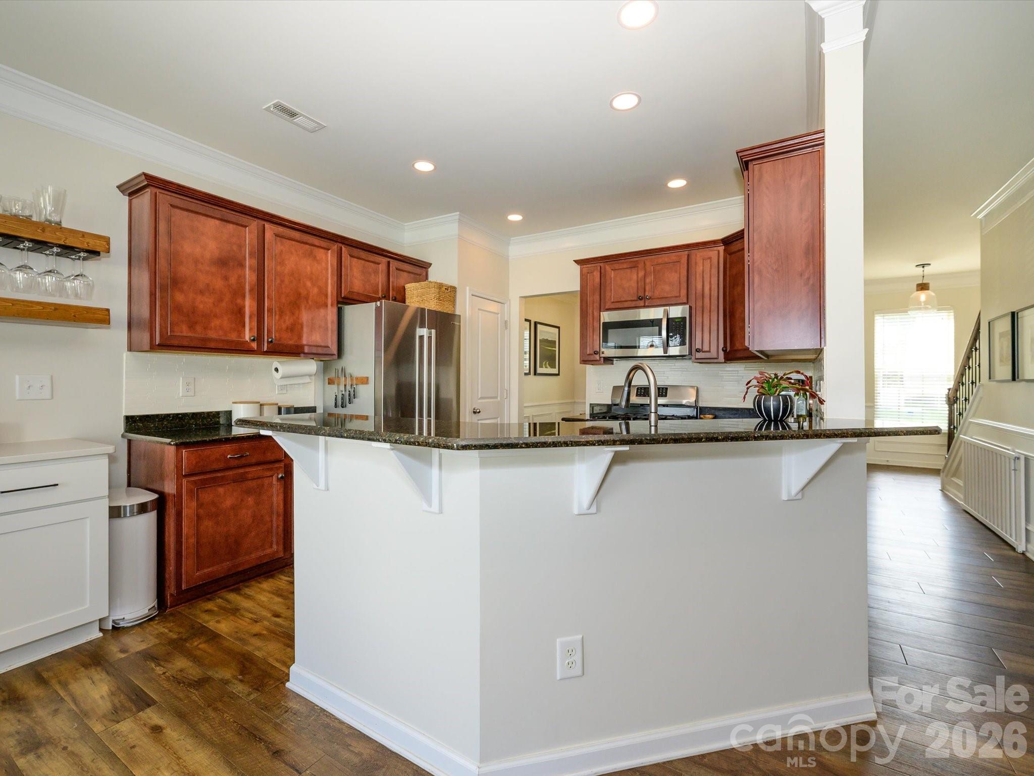 1065 Pennington Drive Property Photo 9