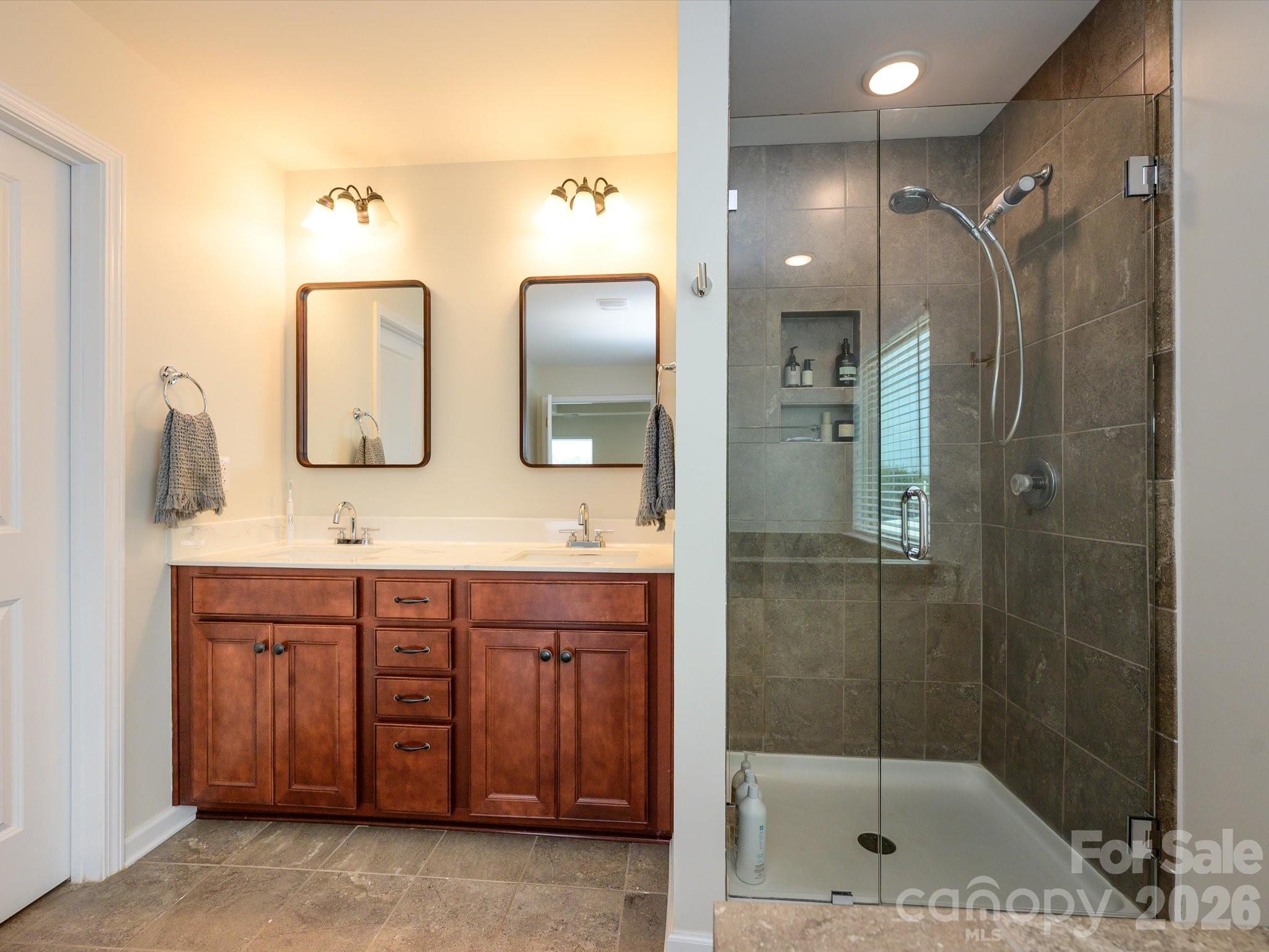 1065 Pennington Drive Property Photo 20