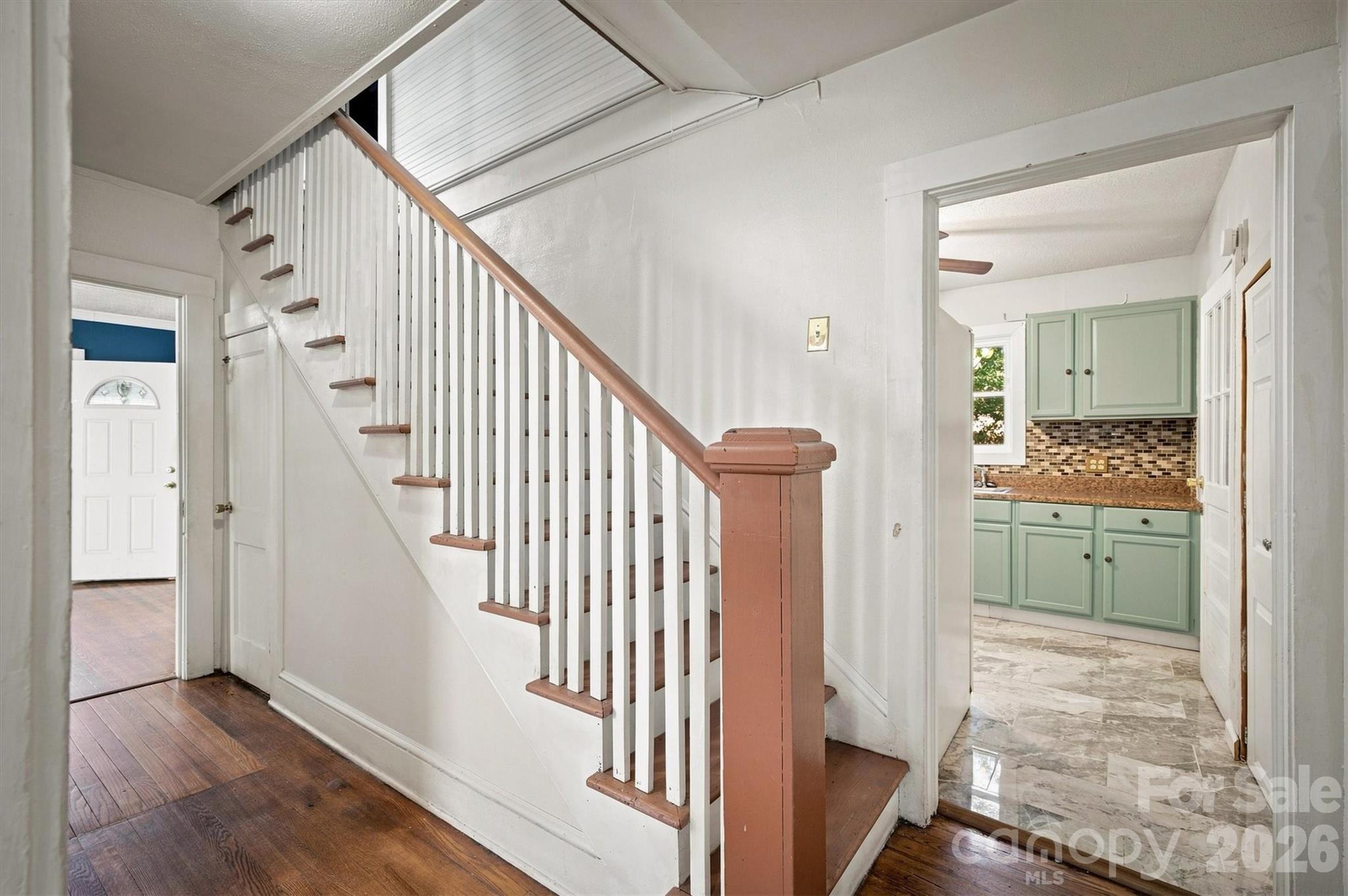 1511 Harper Avenue Property Photo 3