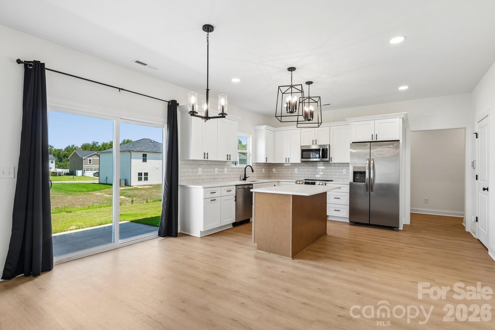 3045 Swallowtail Lane Property Photo 9