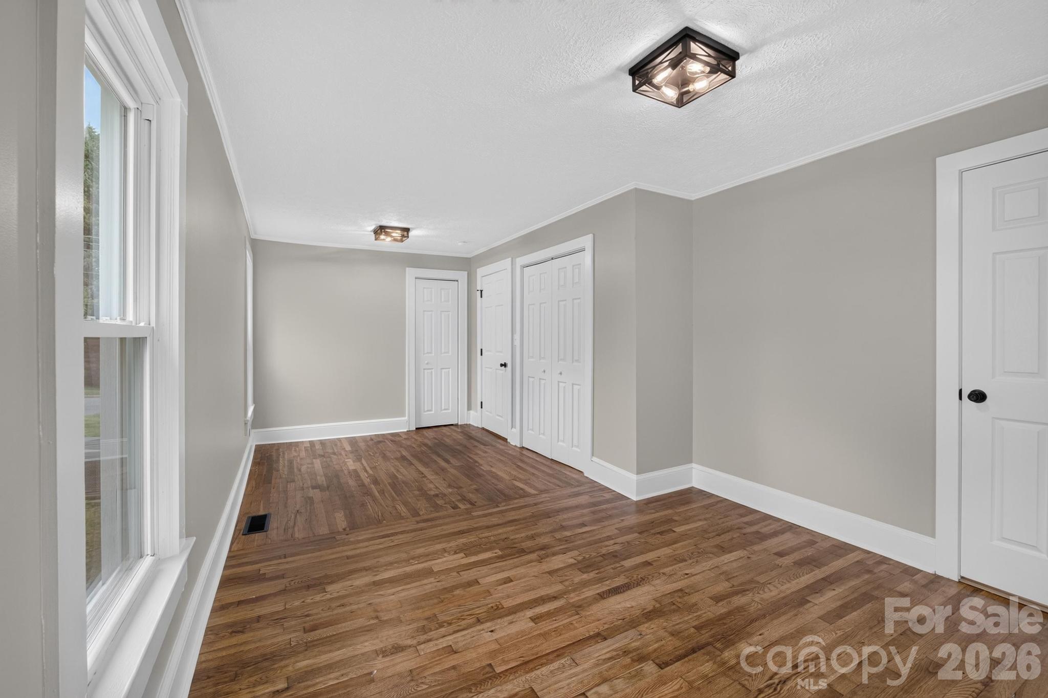 410 Spruce Street Property Photo 6