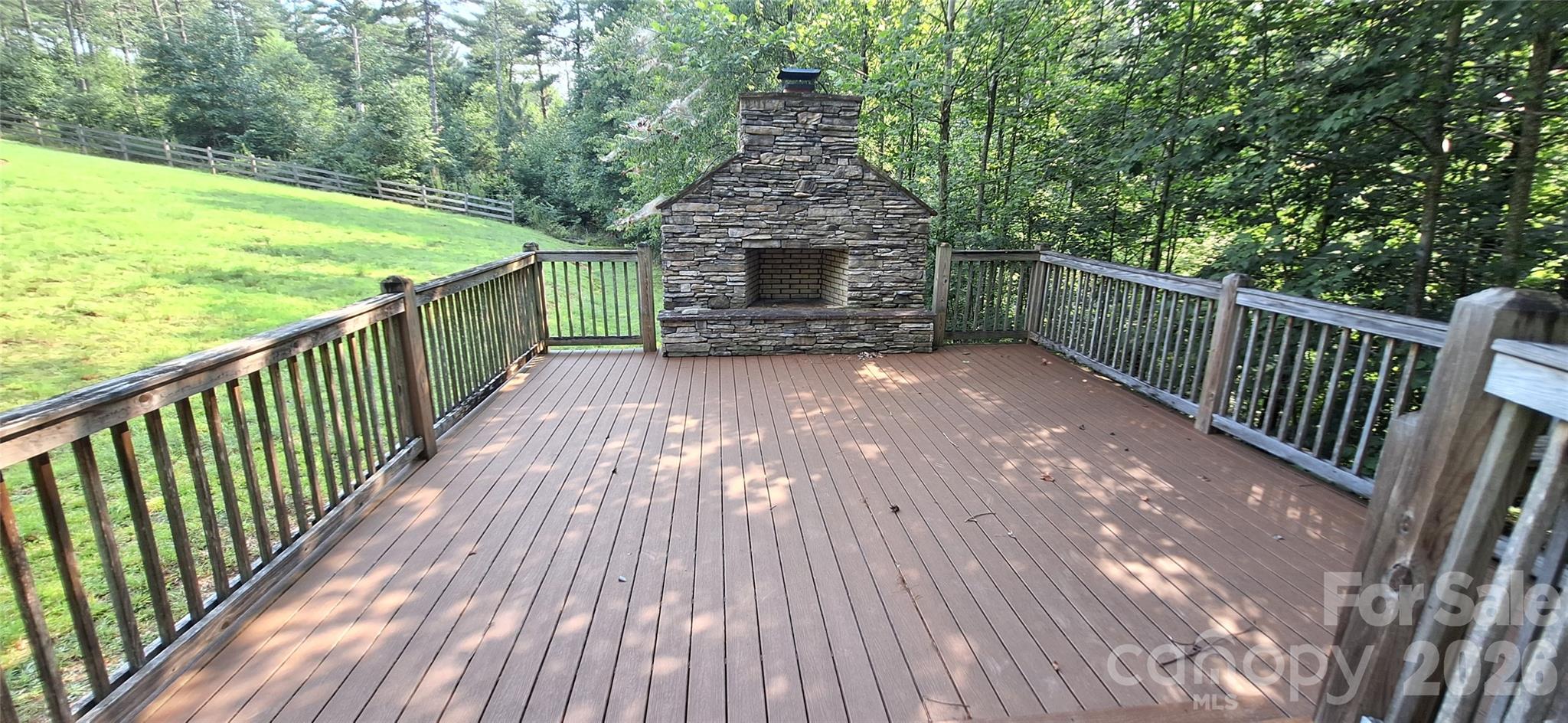 2620 Waterside Boulevard Property Photo 8