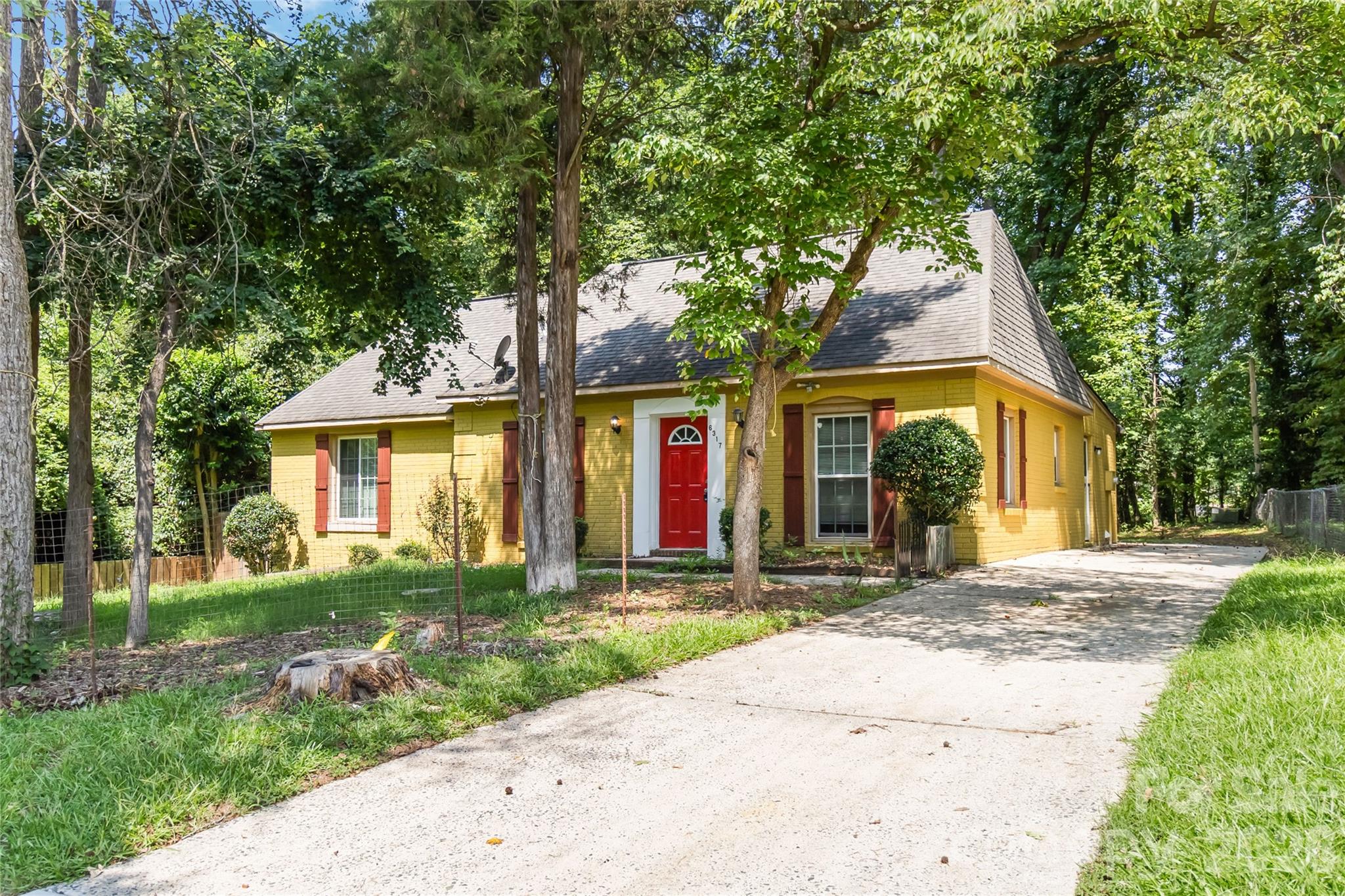 6317 Old Coach Road Property Photo 1