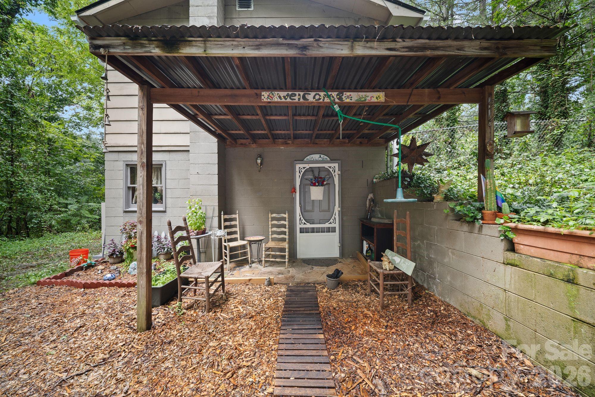 649 Monte Vista Road Property Photo 6