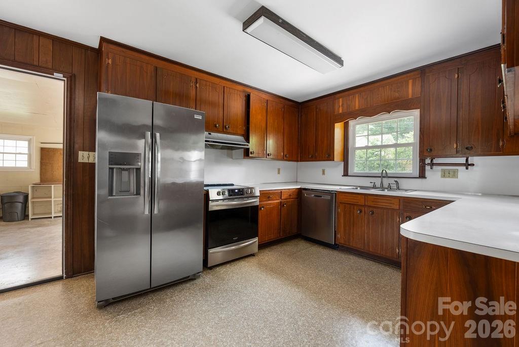5022 Cheviot Road Property Photo 3