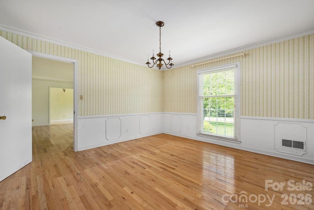 5022 Cheviot Road Property Photo 6