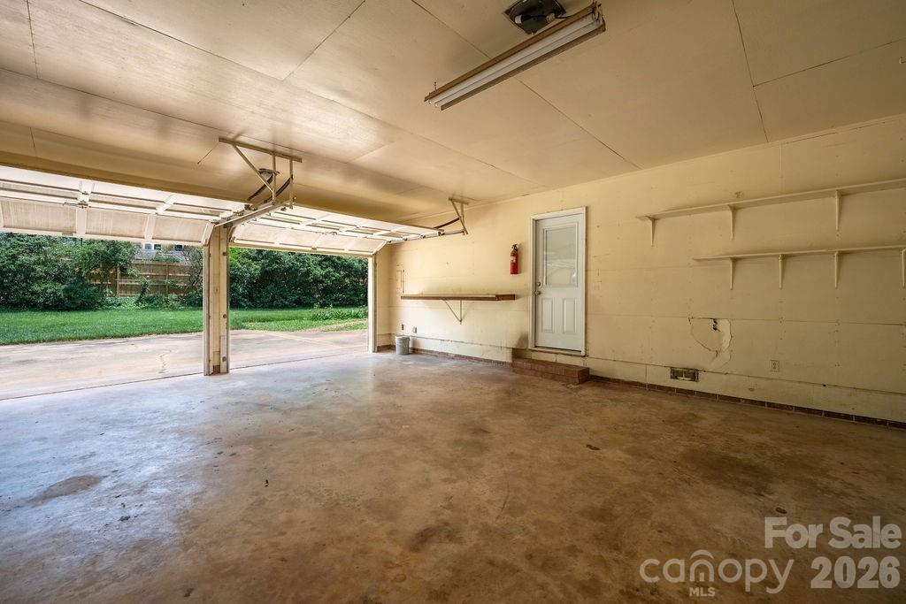 5022 Cheviot Road Property Photo 10