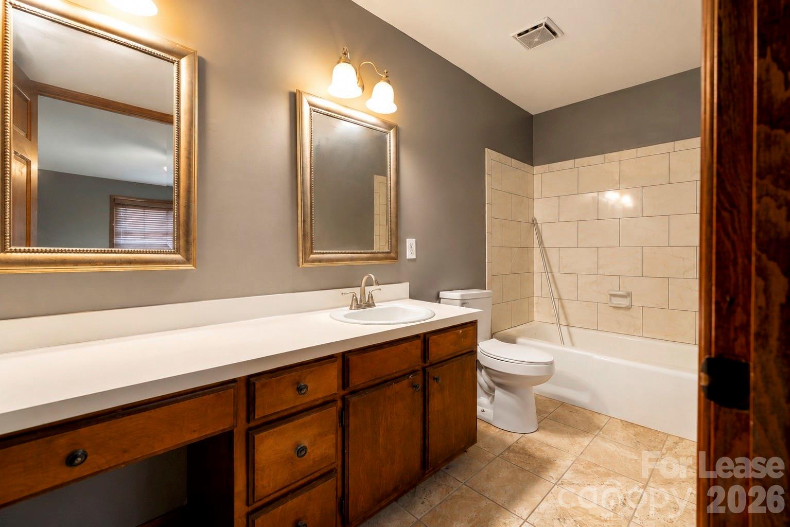 5501 Biederbeck Drive Property Photo 7