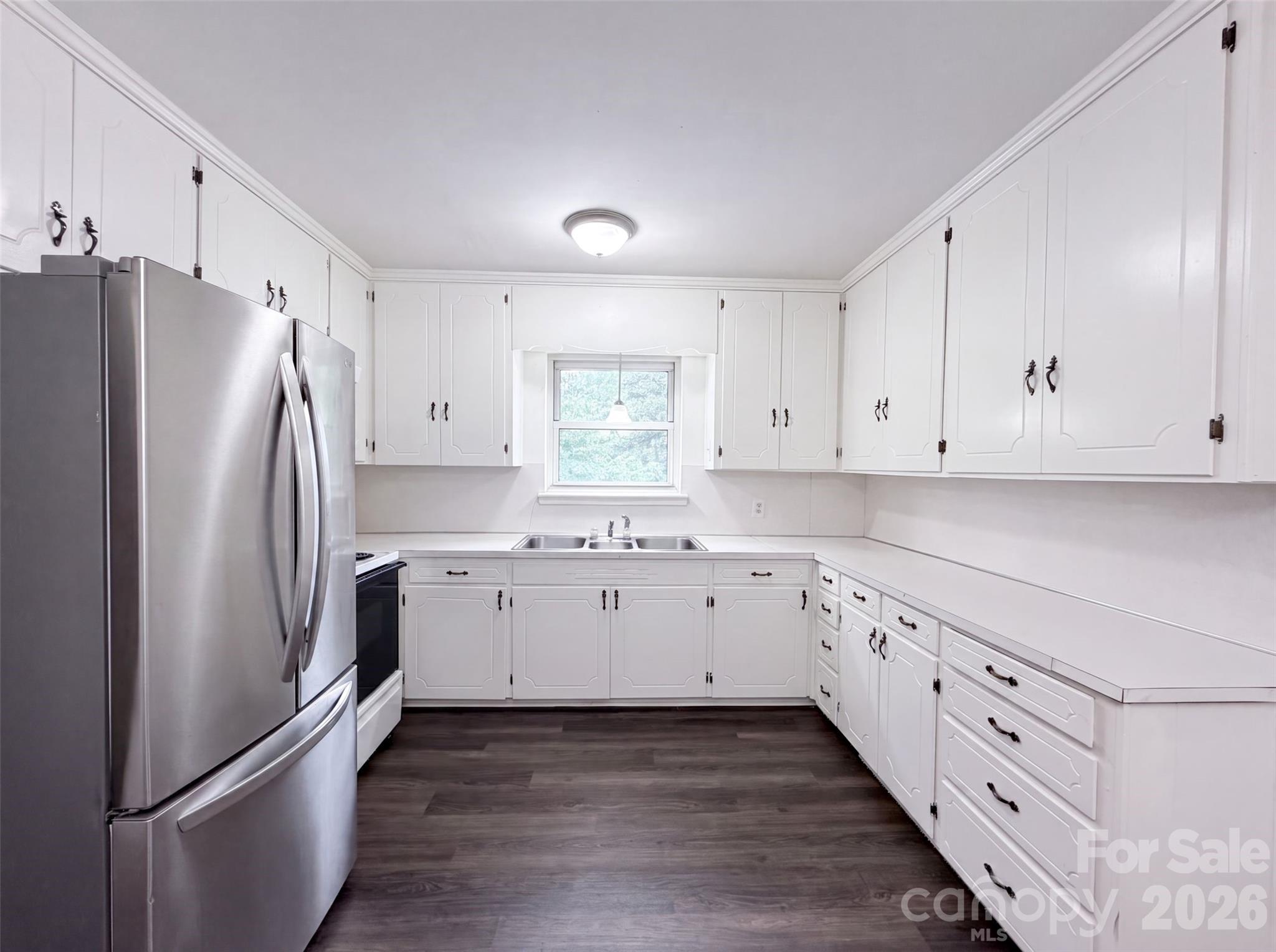 411 Roy Eaker Road Property Photo 2