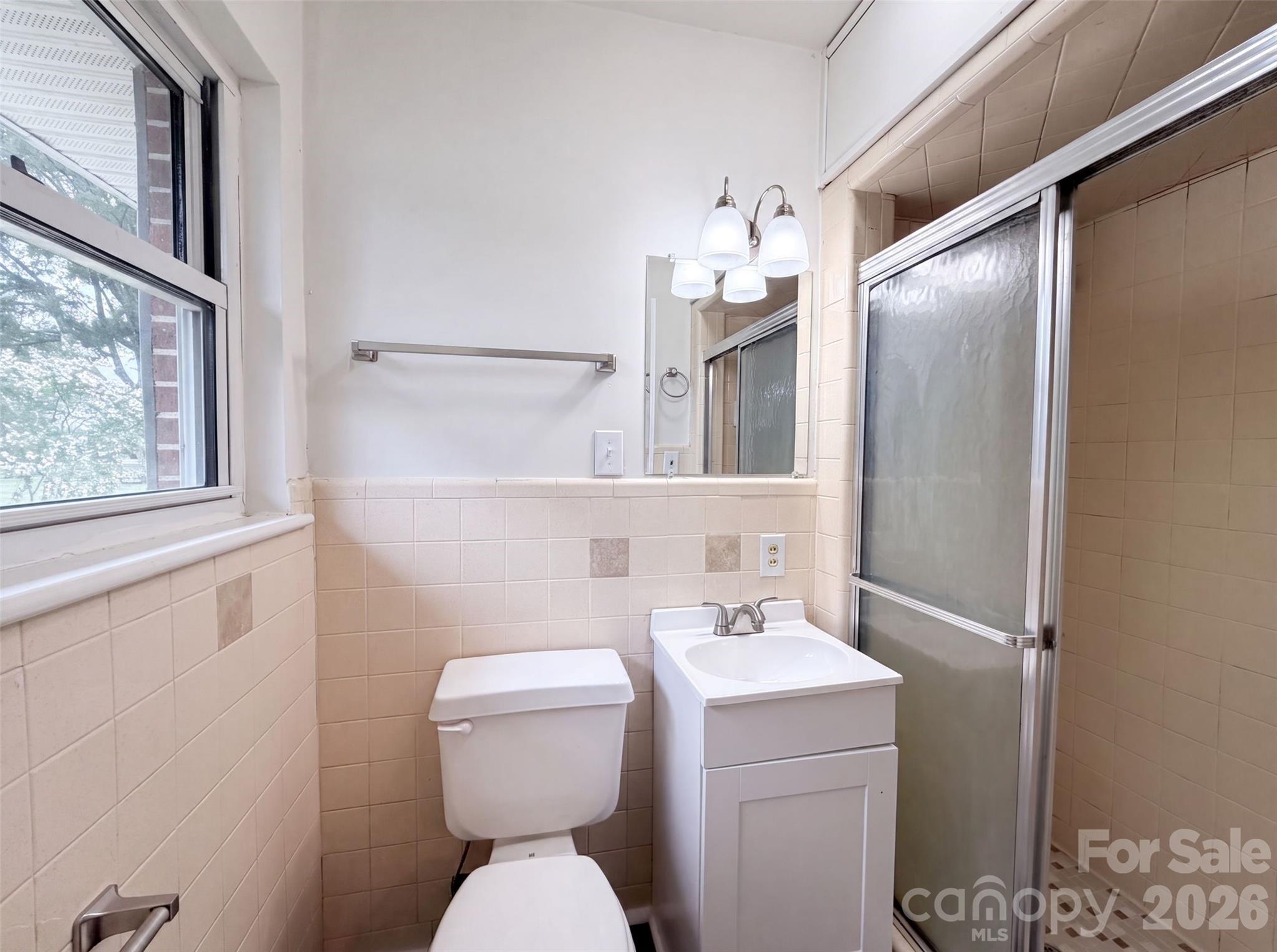 411 Roy Eaker Road Property Photo 9