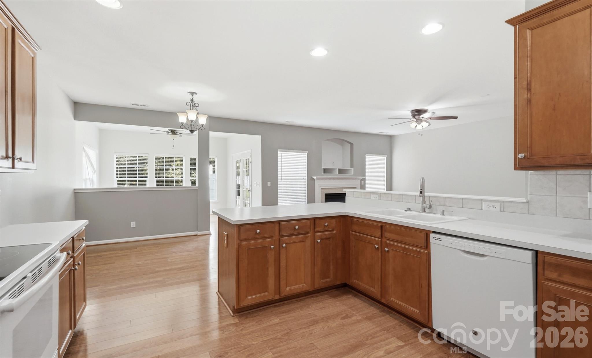 4010 Lawrence Daniel Drive Property Photo 6