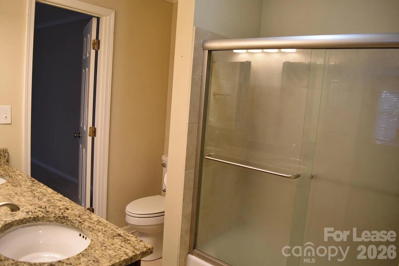 413 W 8th Street Property Photo 8