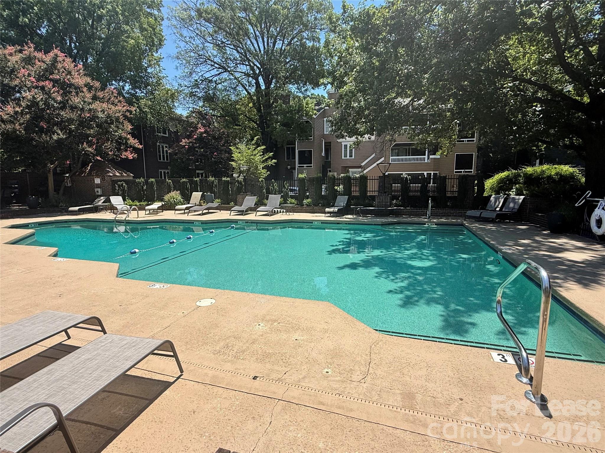 413 W 8th Street Property Photo 10