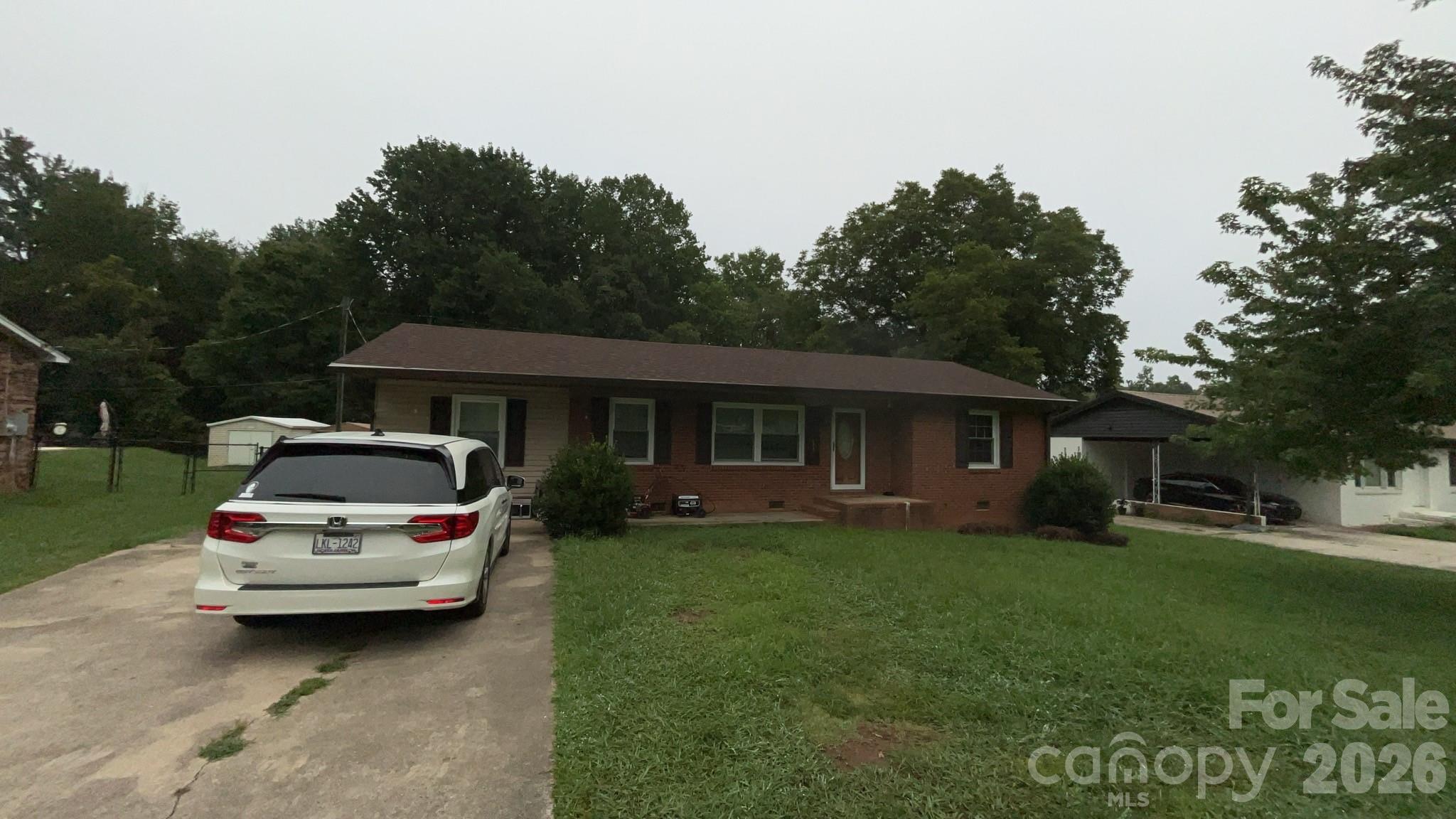 1429 Edgewood Road Property Photo 1