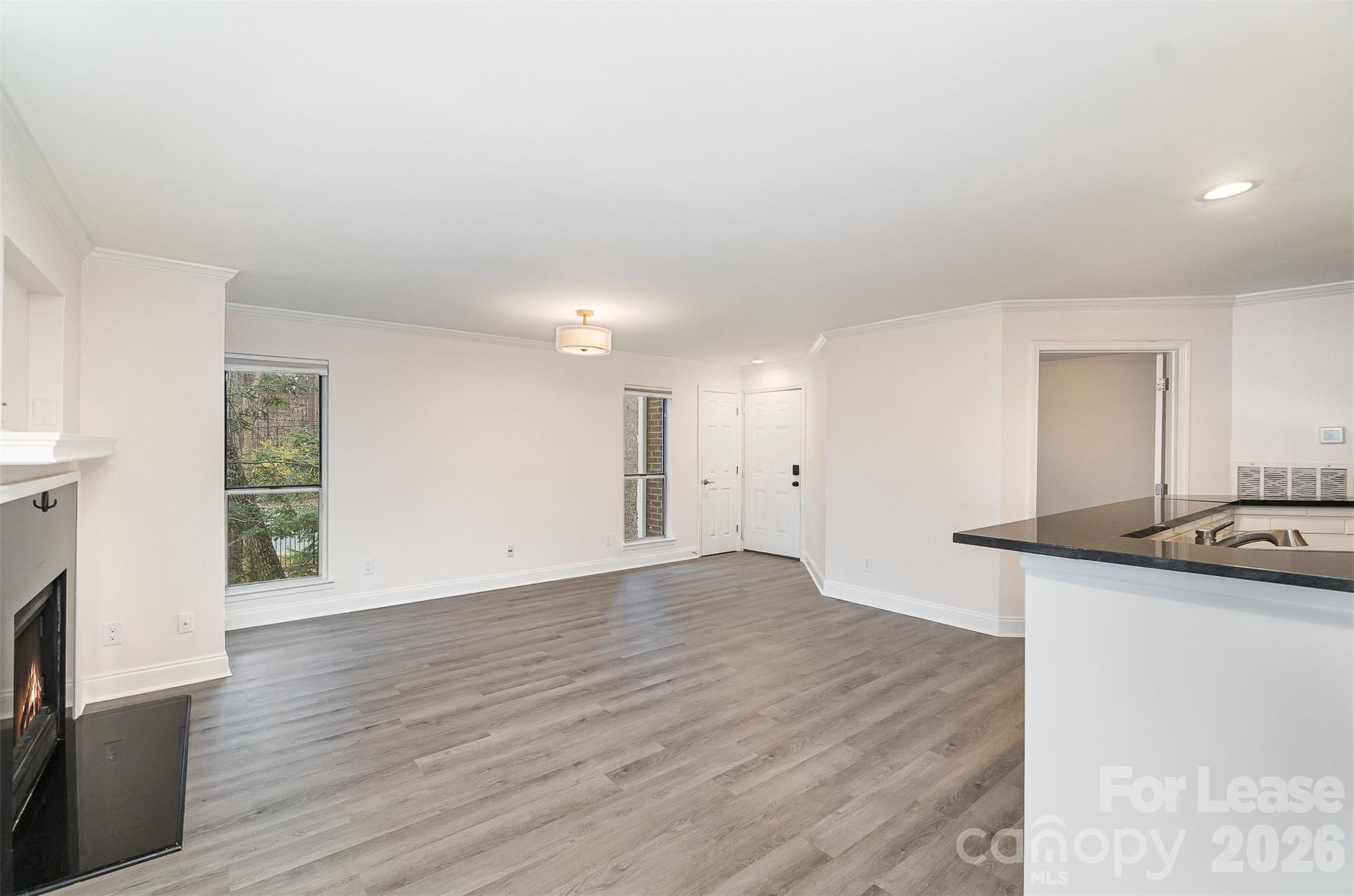 2512 Cranbrook Lane Property Photo 5