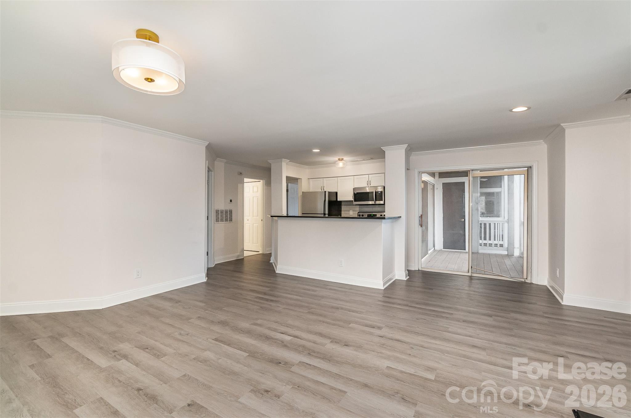 2512 Cranbrook Lane Property Photo 9