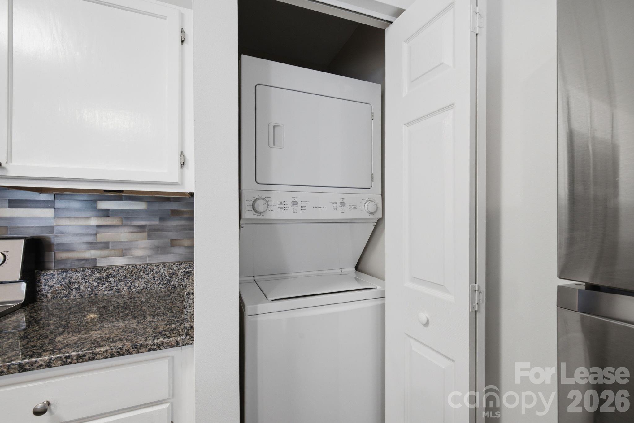 18865 Vineyard Point Lane Property Photo 10