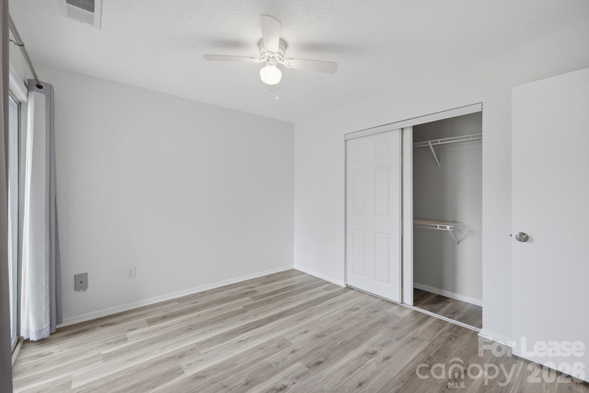 18865 Vineyard Point Lane Property Photo 11