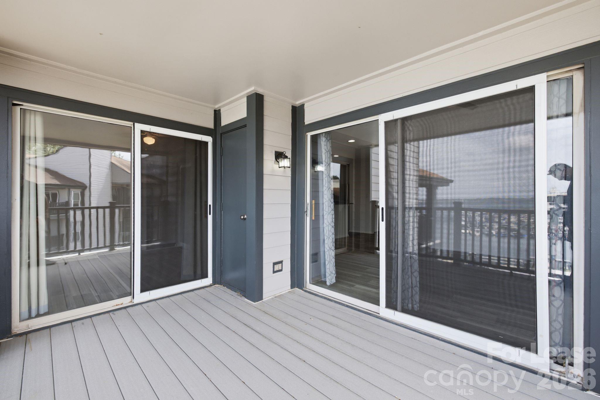 18865 Vineyard Point Lane Property Photo 16