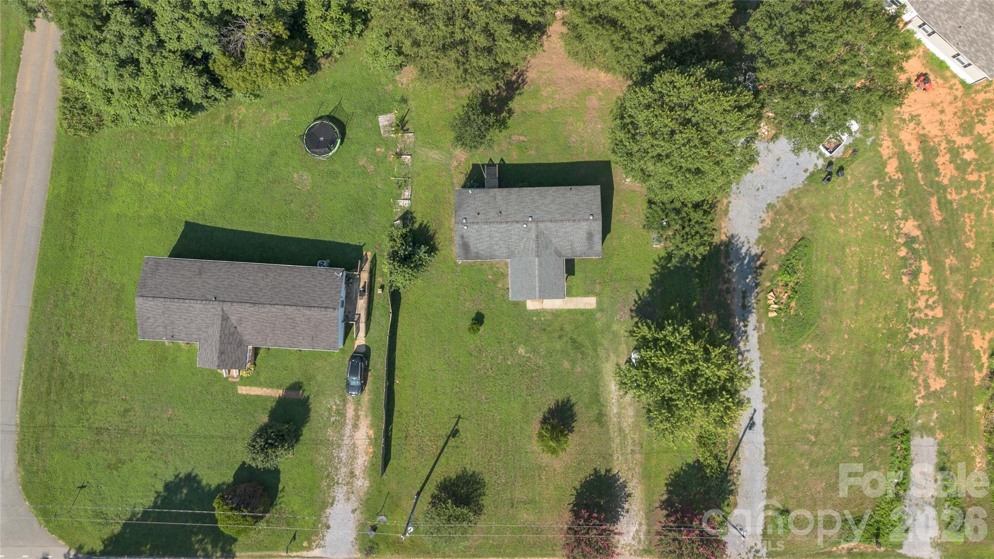 2240 Emerald Road Property Photo 5