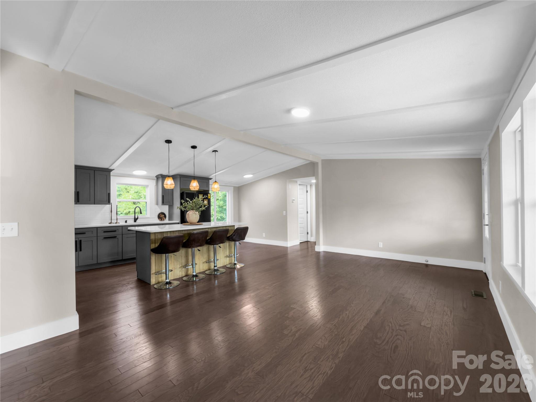 2240 Emerald Road Property Photo 7