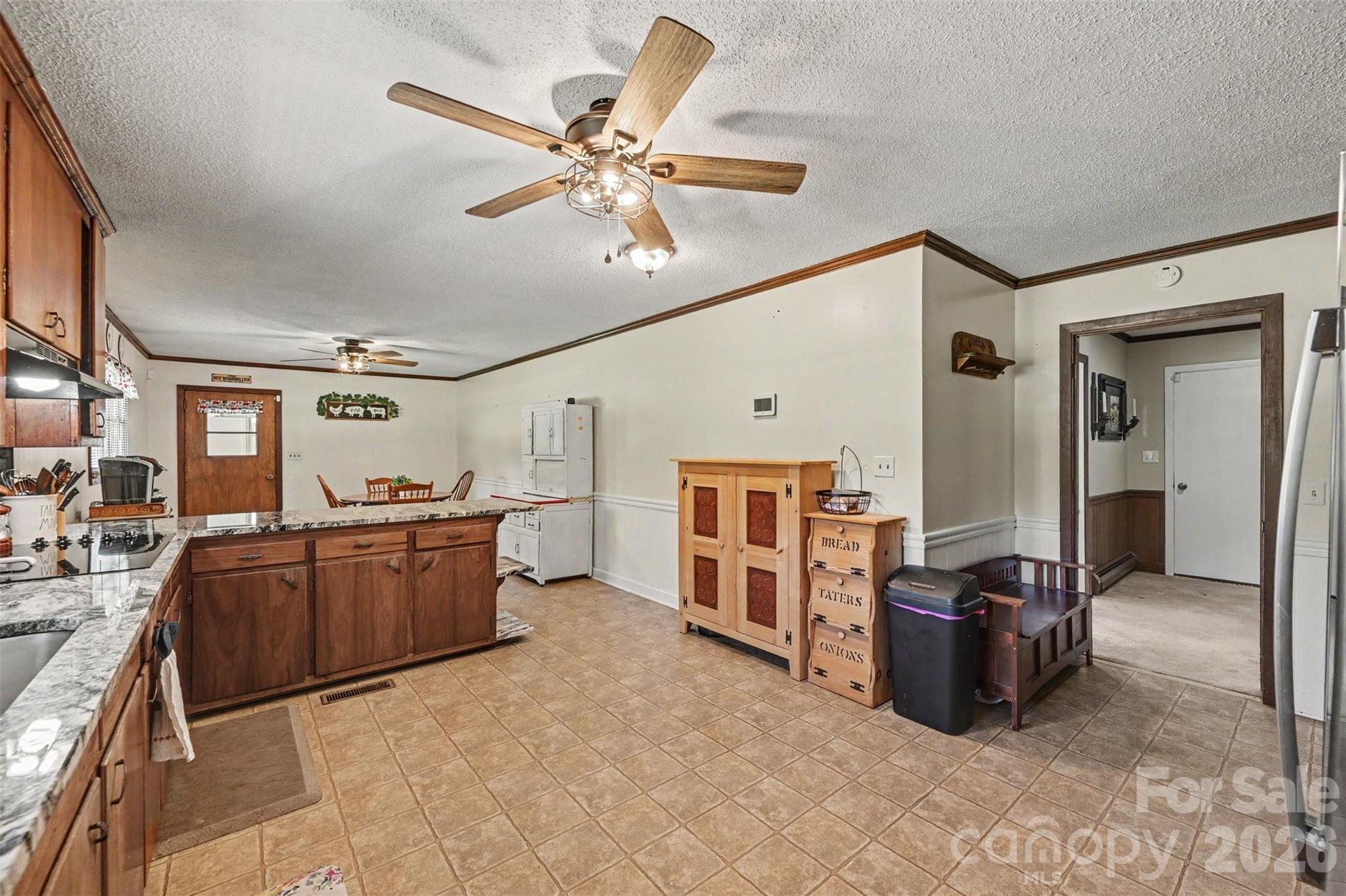 184 Hawkins Holler Drive Property Photo 13