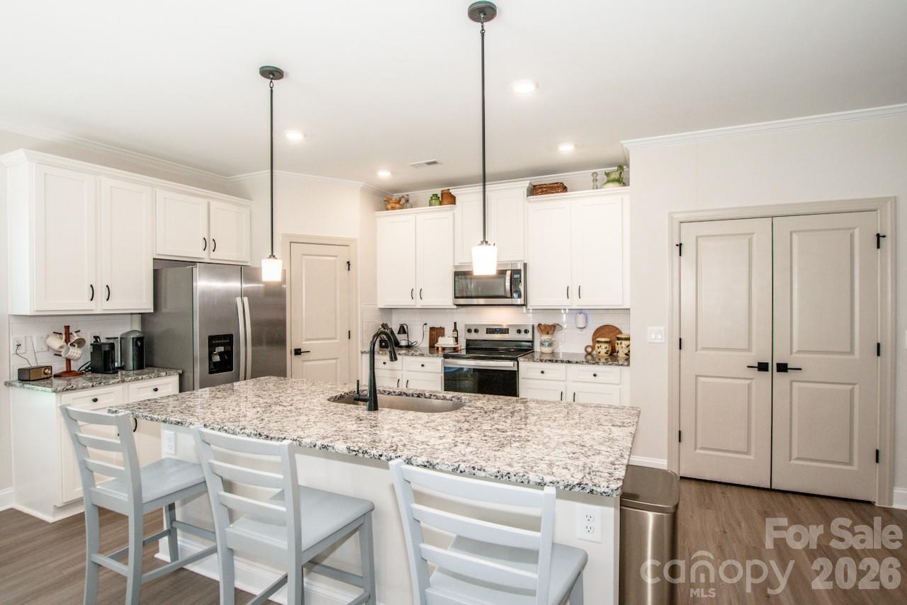 119 Brixham Loop Property Photo 13