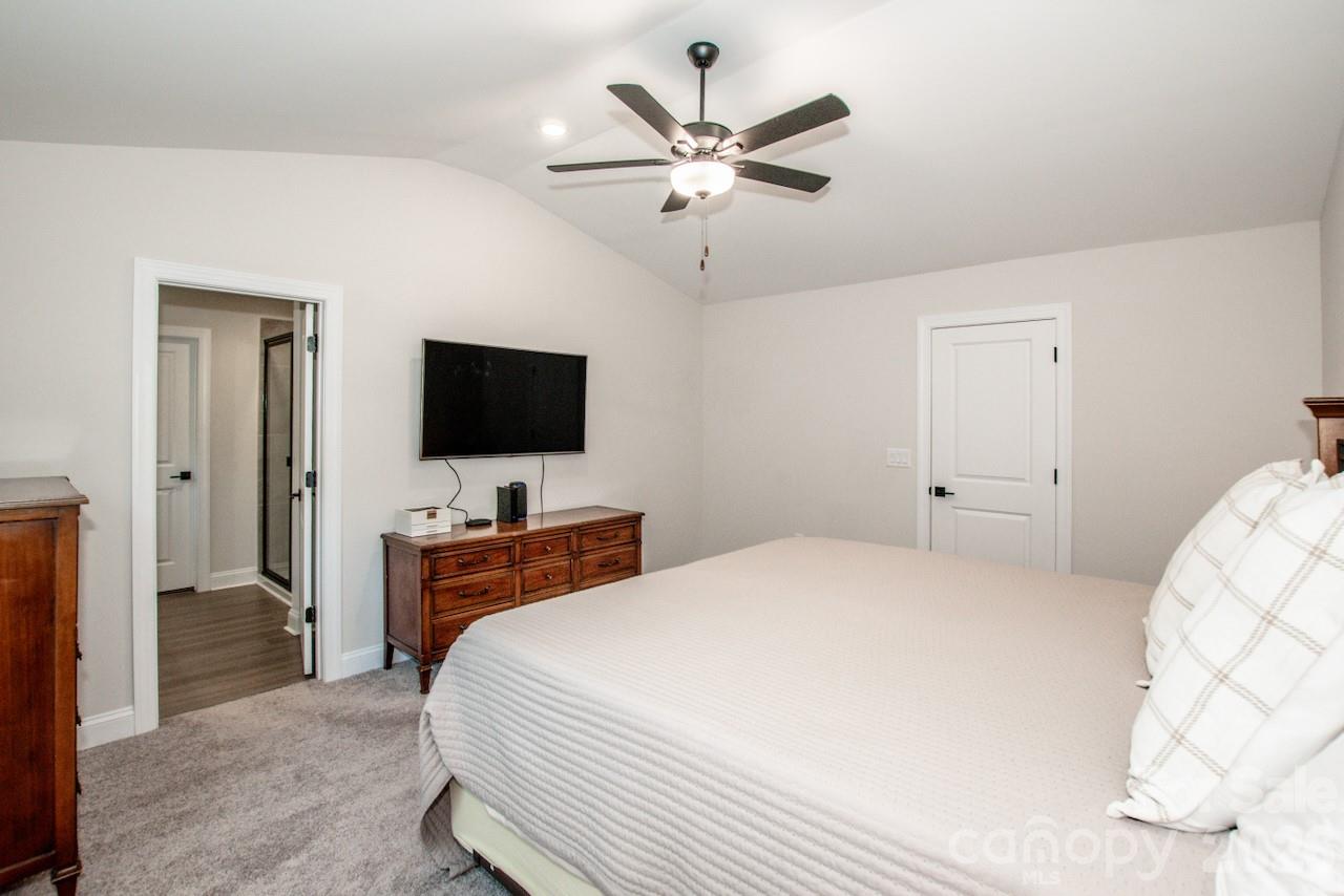 119 Brixham Loop Property Photo 26