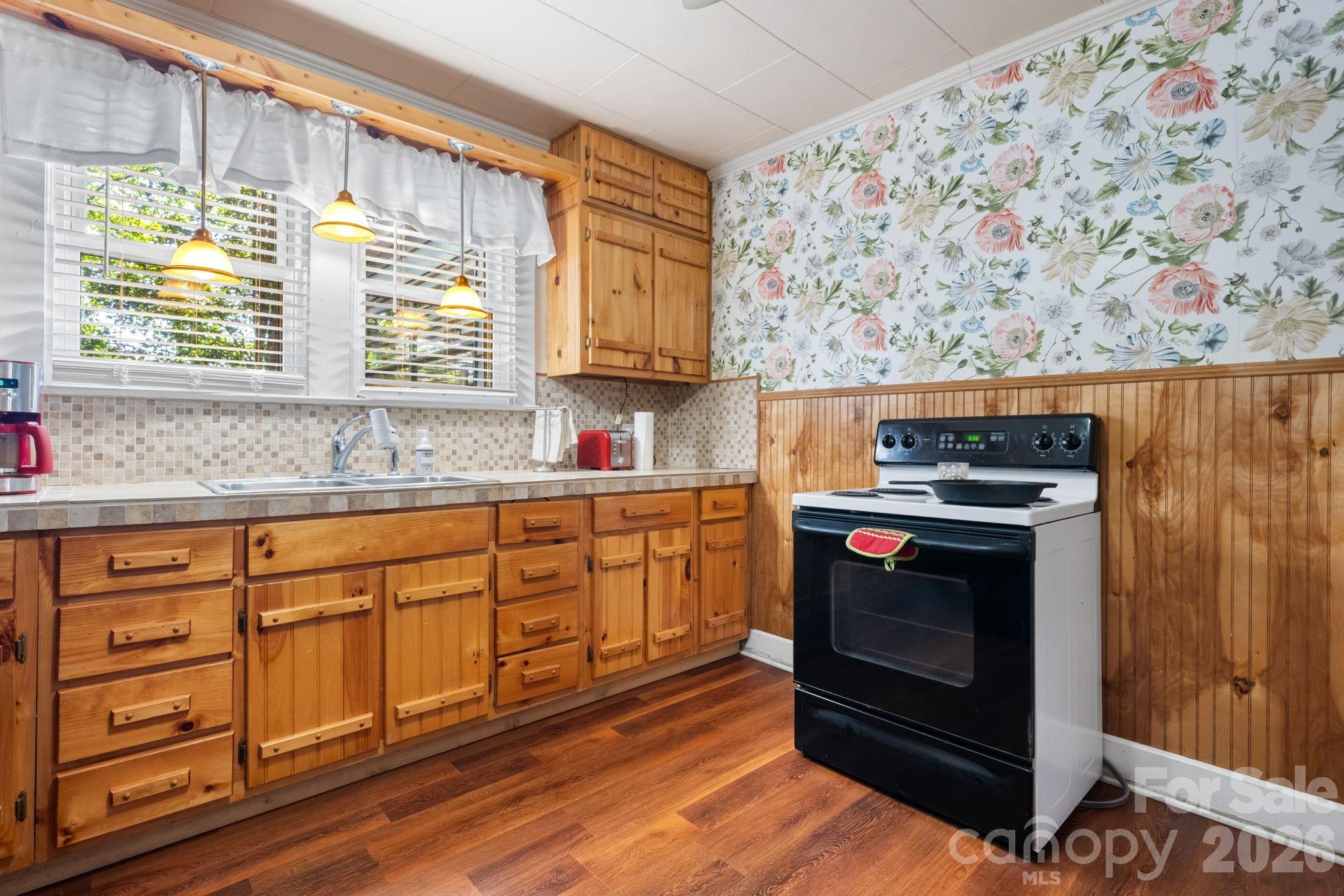 509 Westview Street Property Photo 13