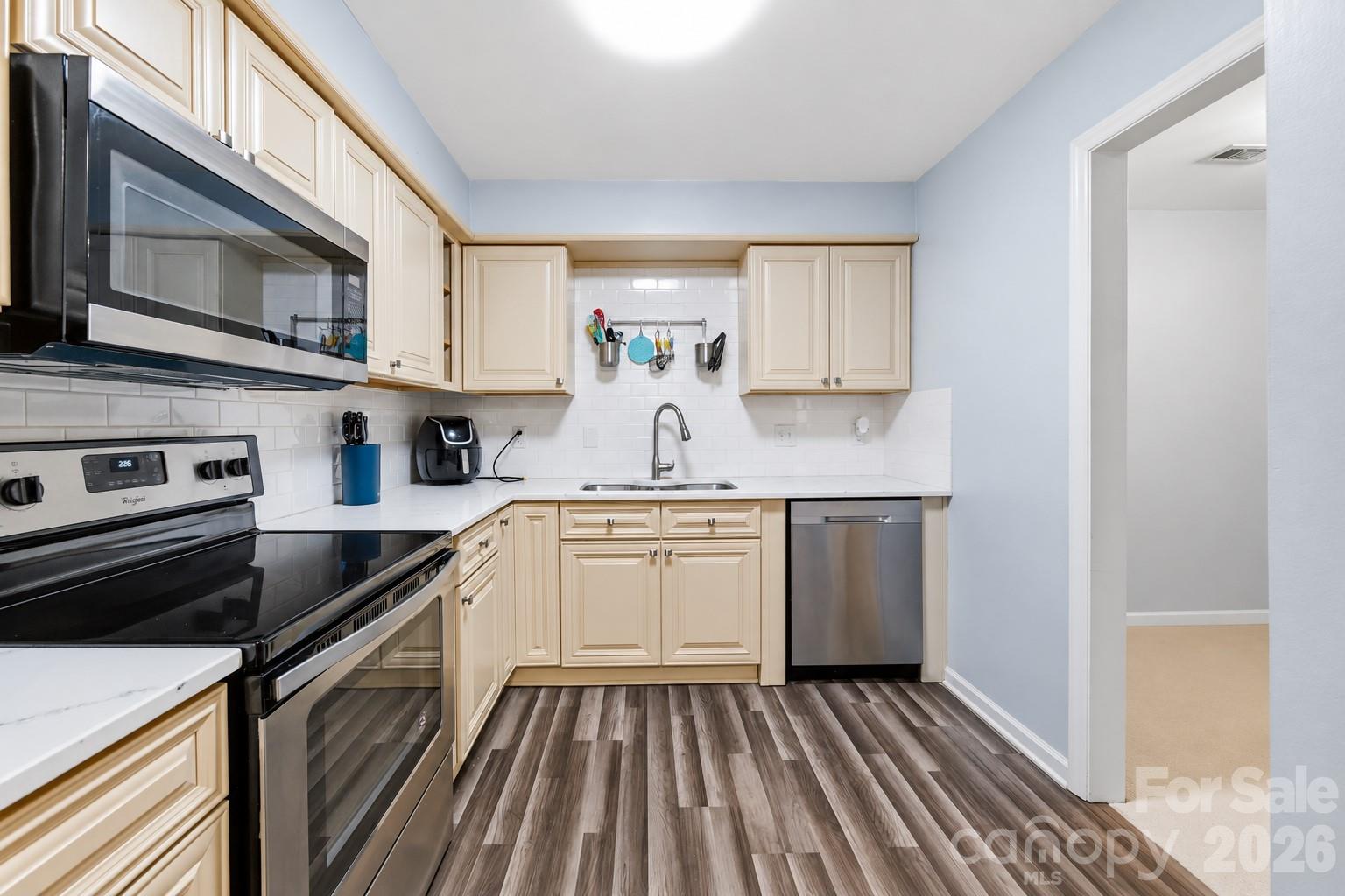 1051 Churchill Downs Court E Property Photo 14