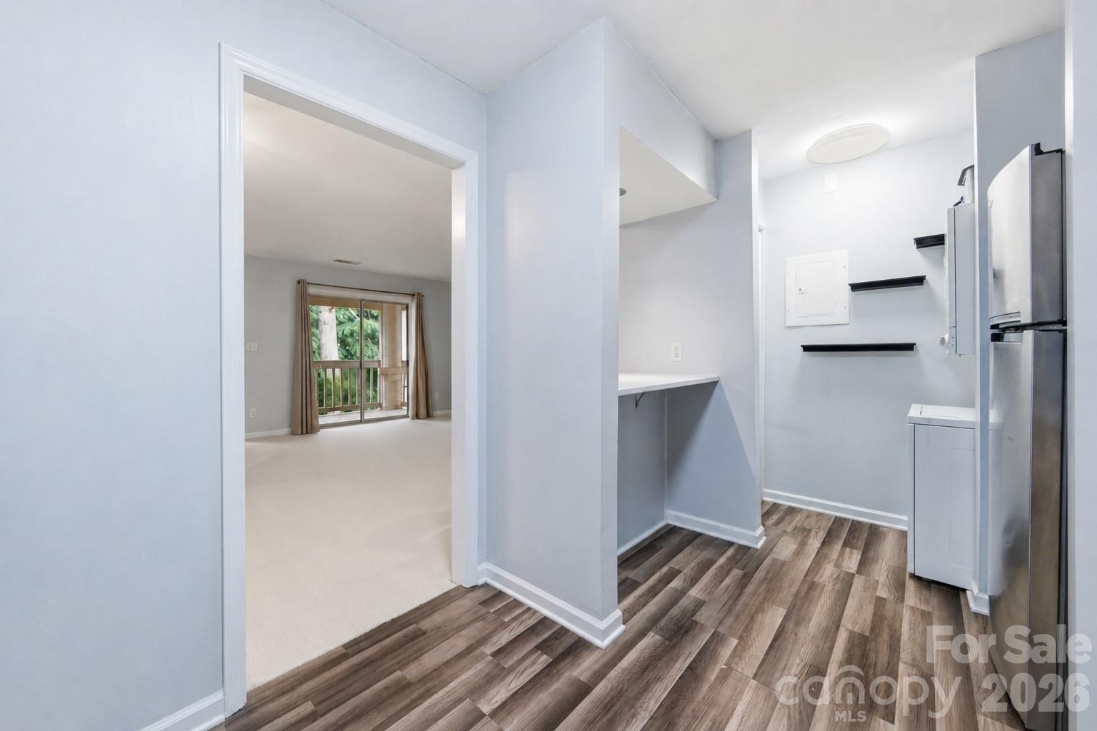 1051 Churchill Downs Court E Property Photo 17