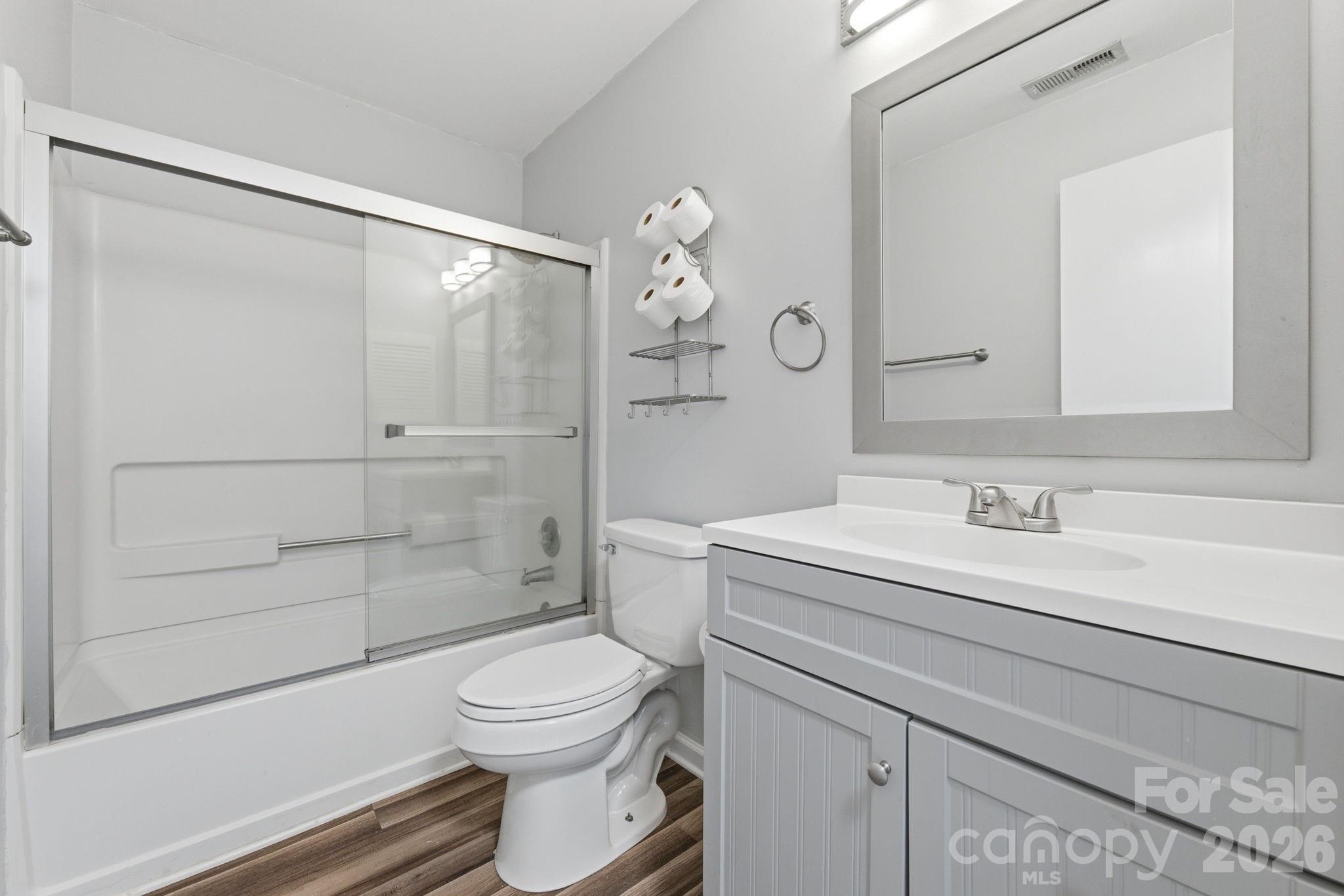 1051 Churchill Downs Court E Property Photo 21