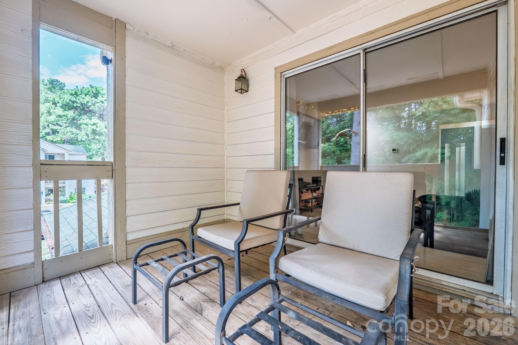 1051 Churchill Downs Court E Property Photo 22