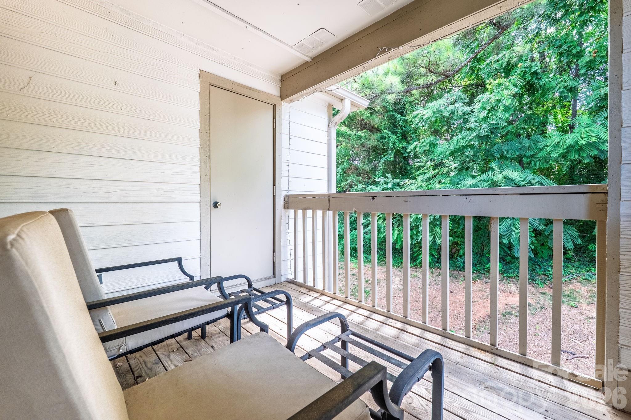 1051 Churchill Downs Court E Property Photo 23