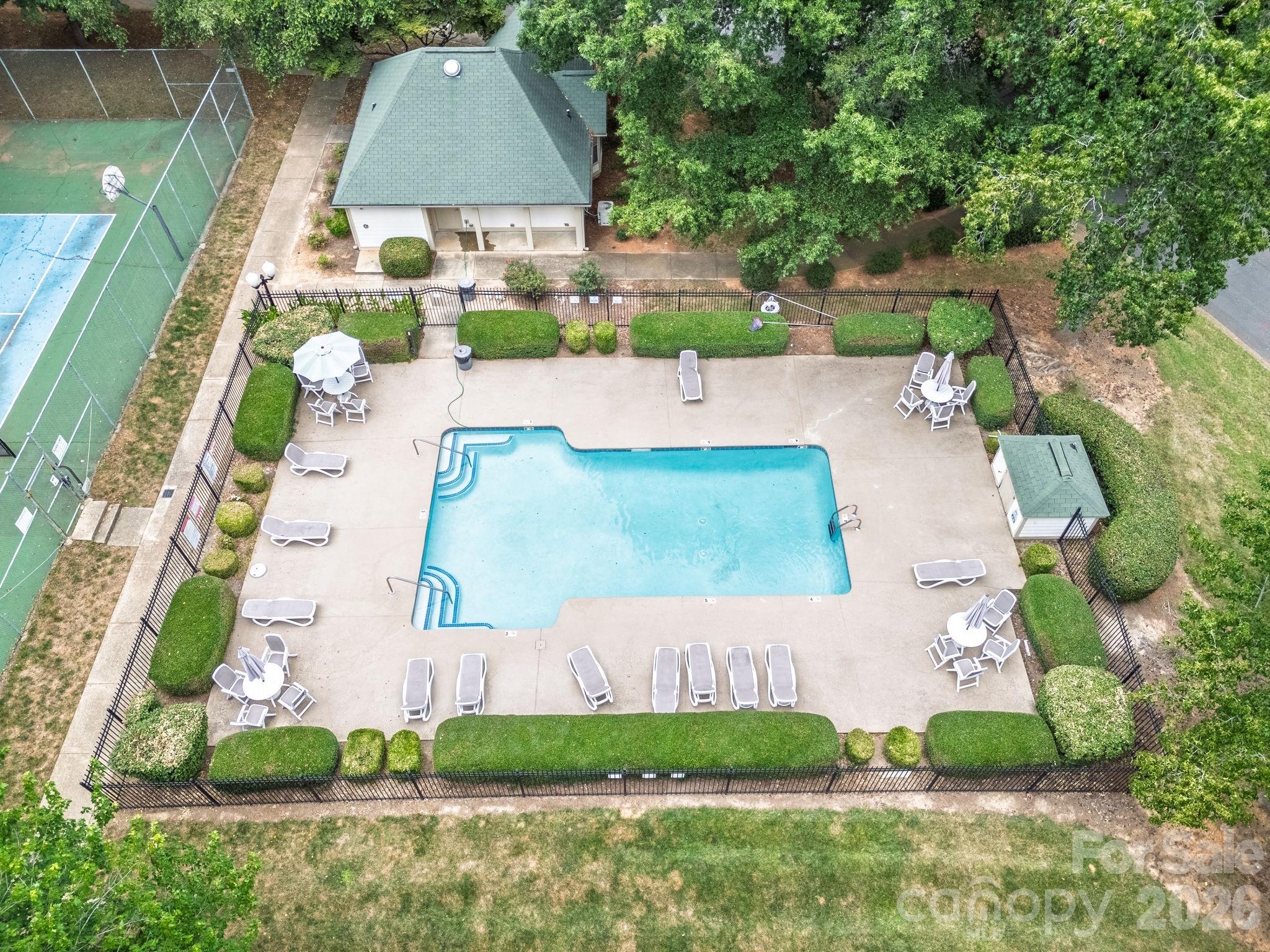 1051 Churchill Downs Court E Property Photo 26