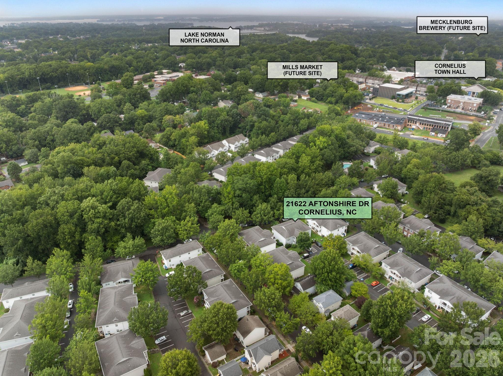 21622 Aftonshire Drive Property Photo 3