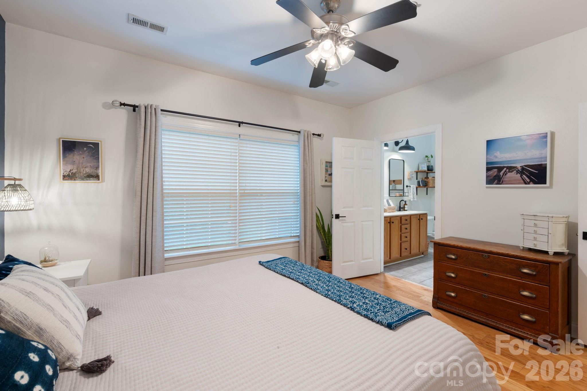 21622 Aftonshire Drive Property Photo 17