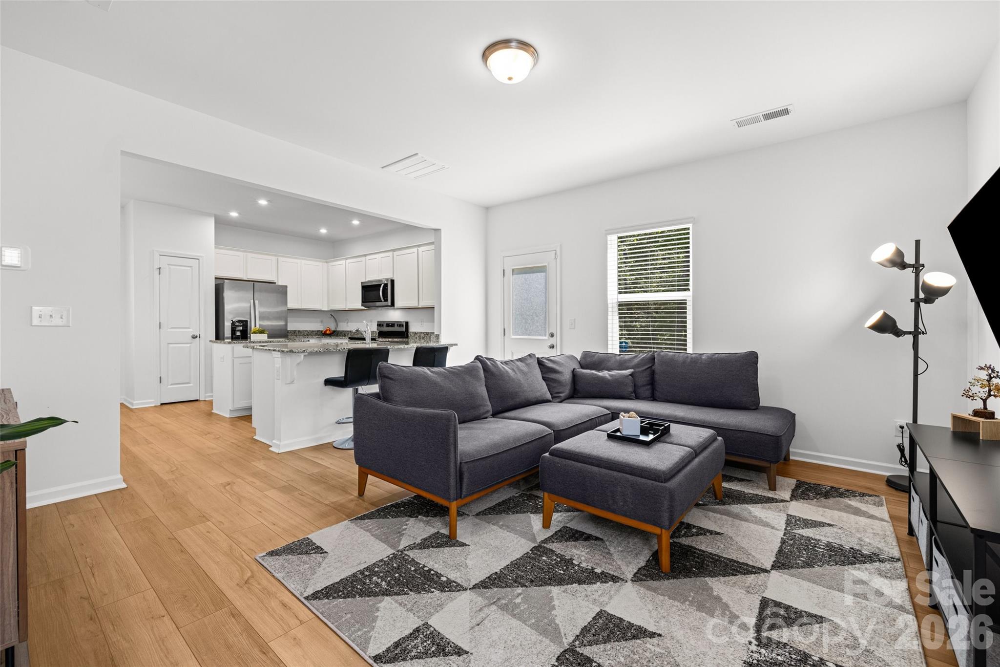 11012 Wickenden Way Property Photo 3
