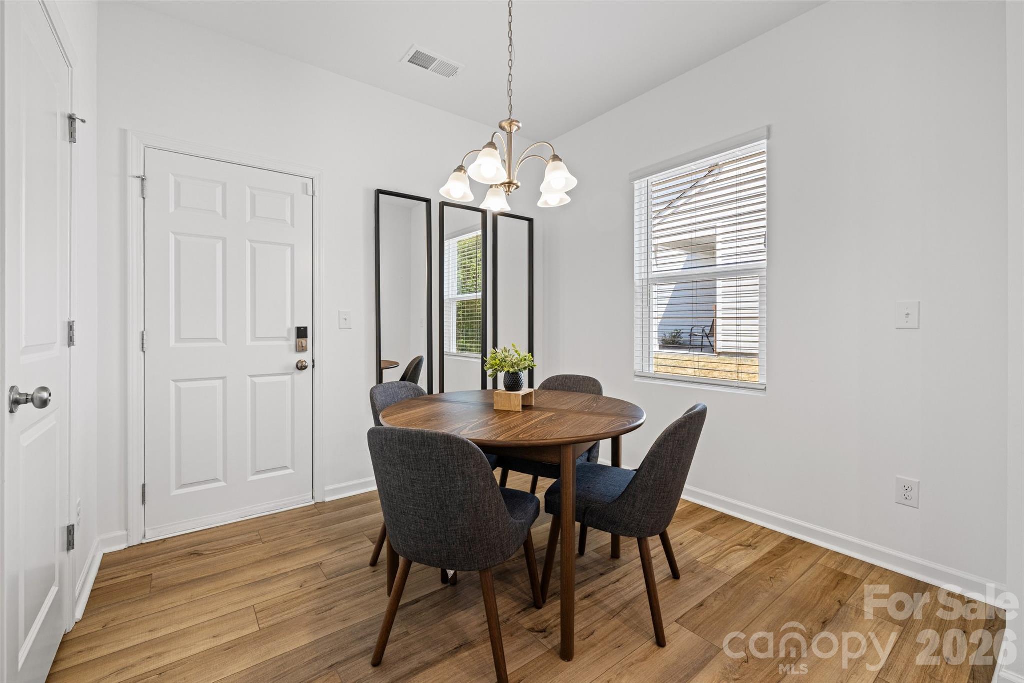 11012 Wickenden Way Property Photo 4