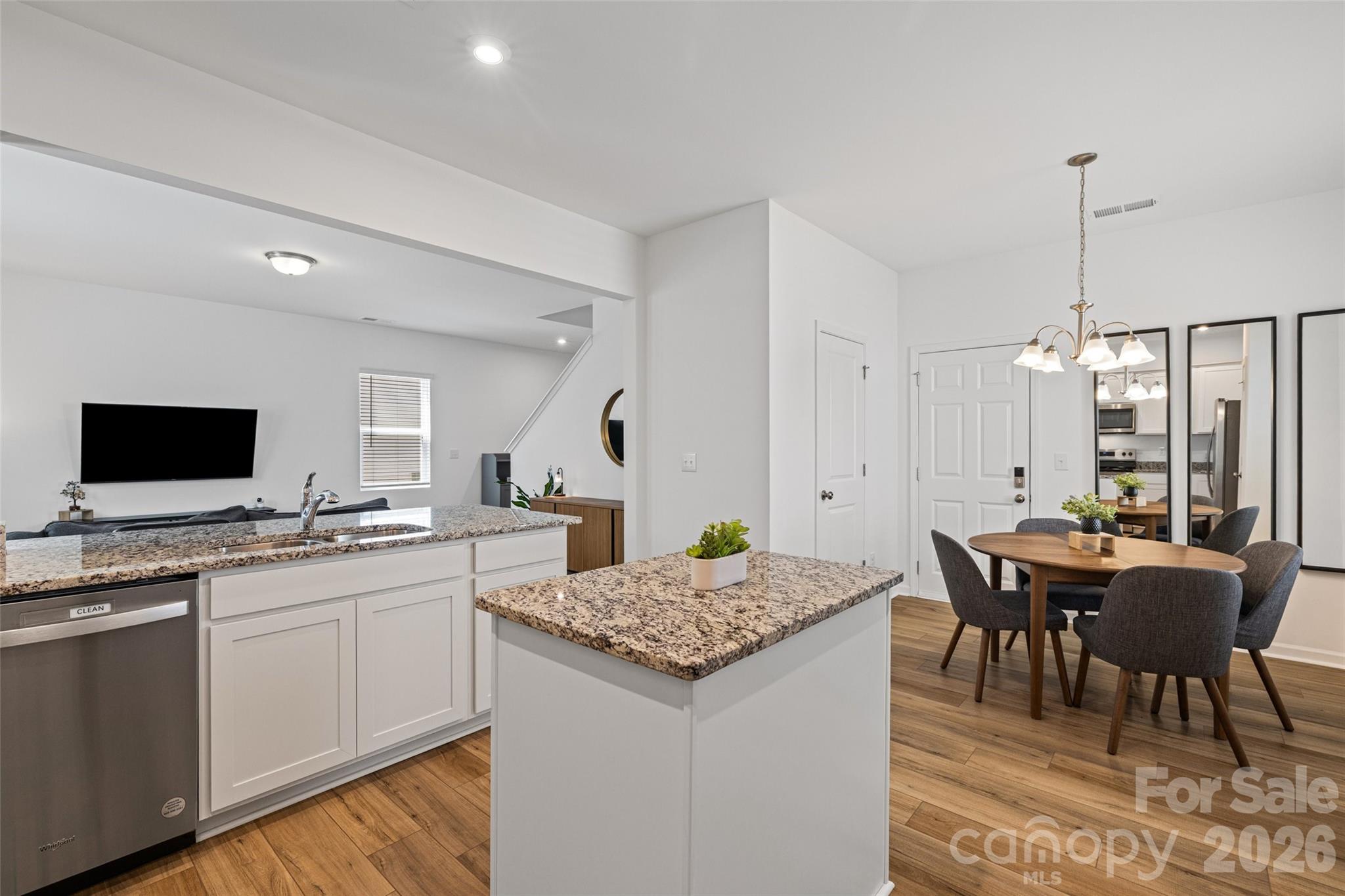 11012 Wickenden Way Property Photo 5