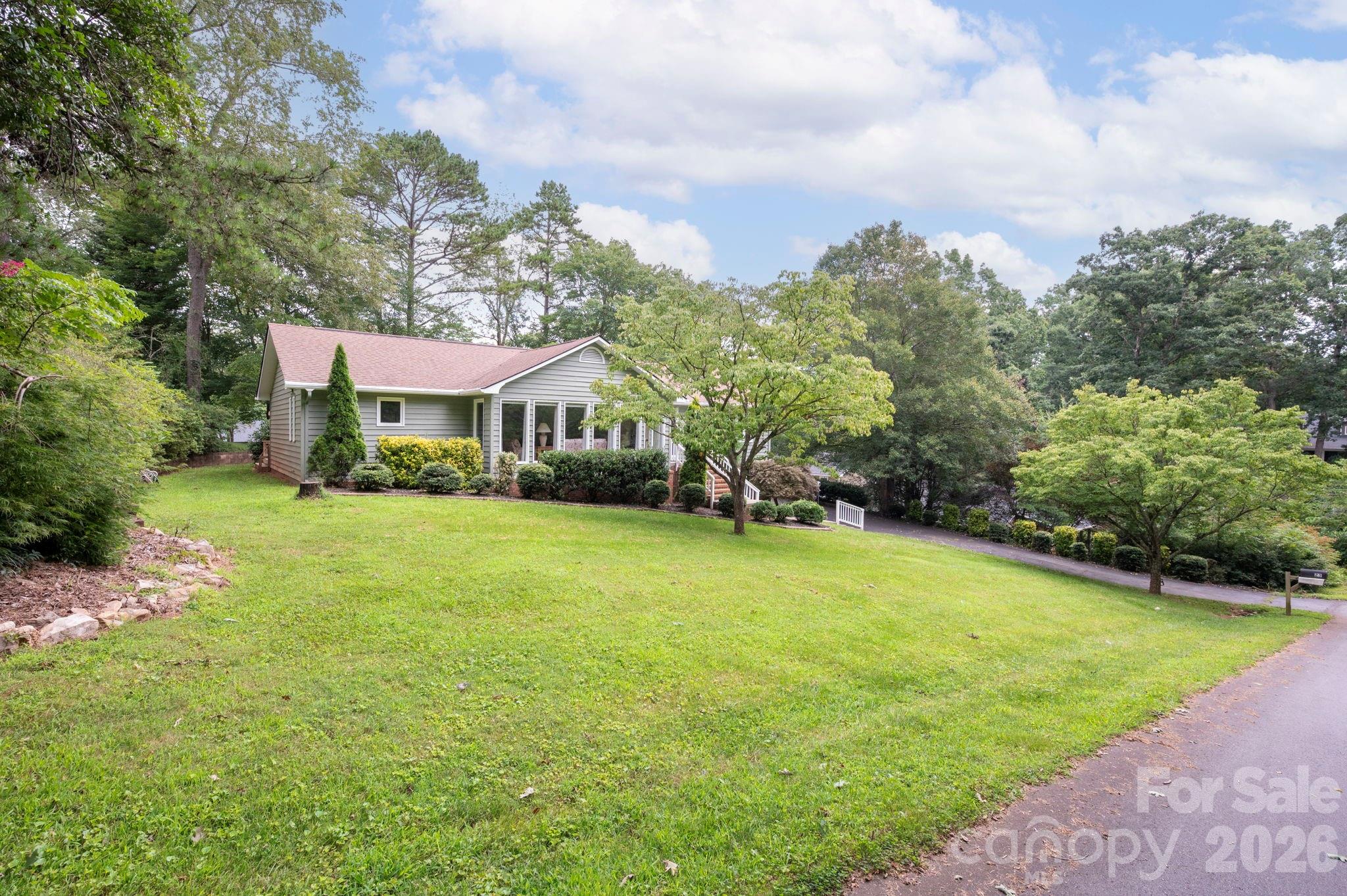 23 S Oaks Circle Property Photo 1