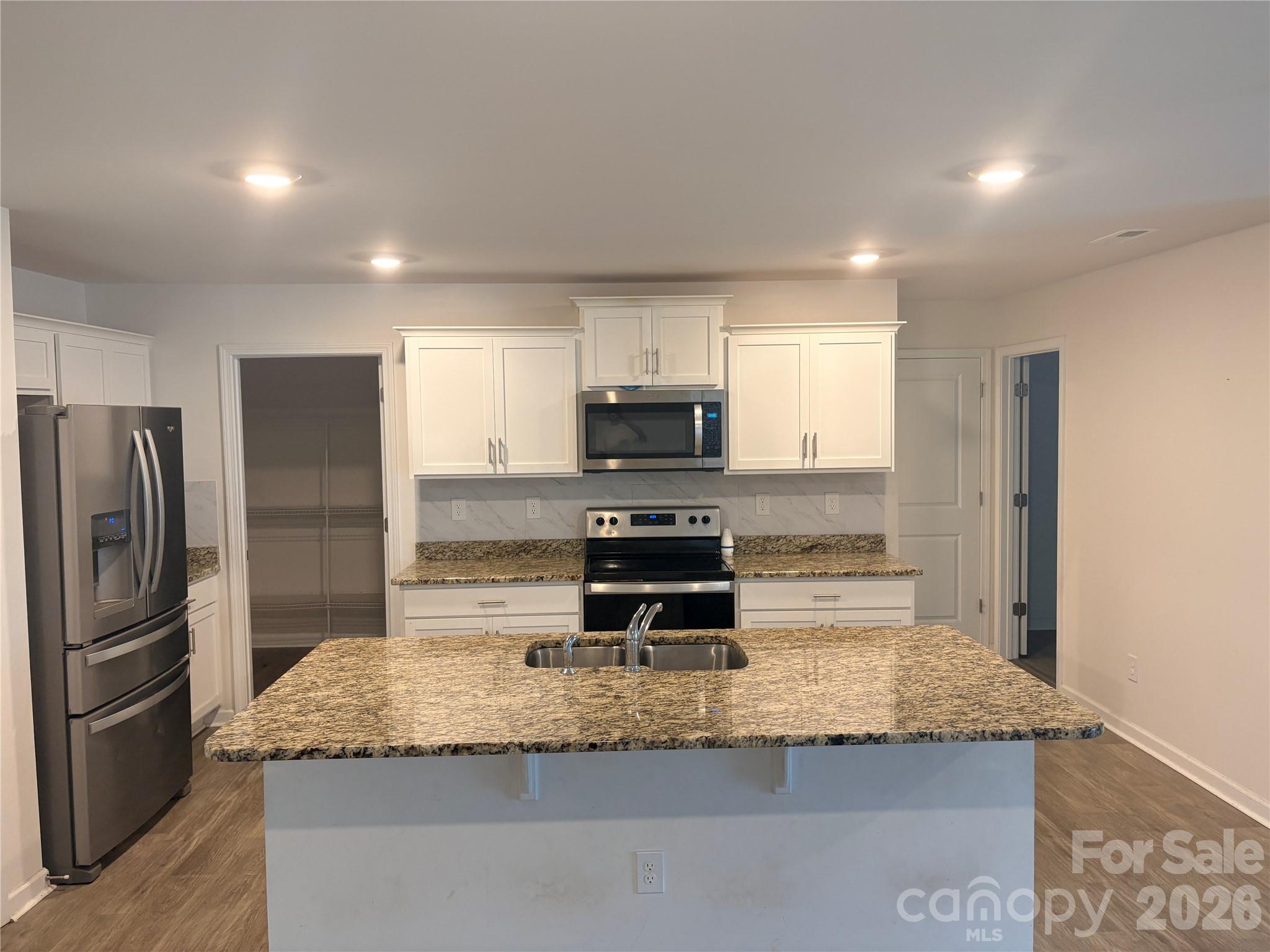 5027 Fandango Road Property Photo 6