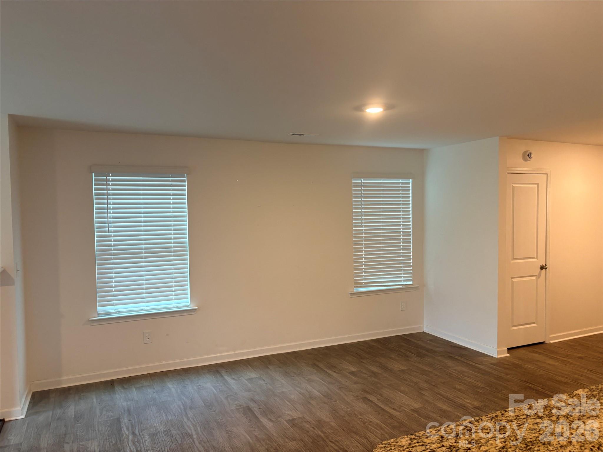 5027 Fandango Road Property Photo 9
