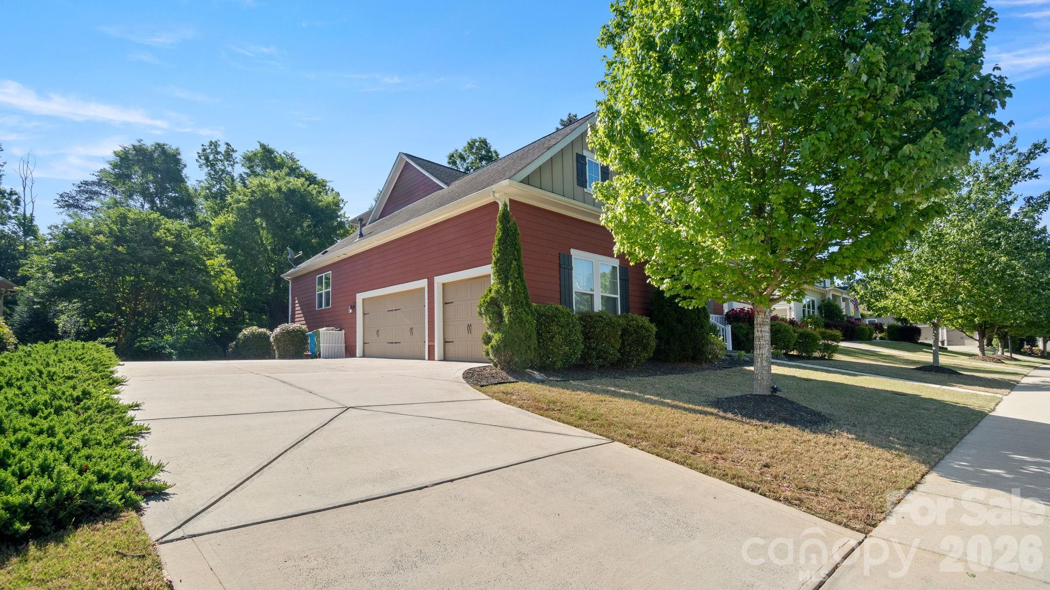 1226 Kings Bottom Drive Property Photo 5