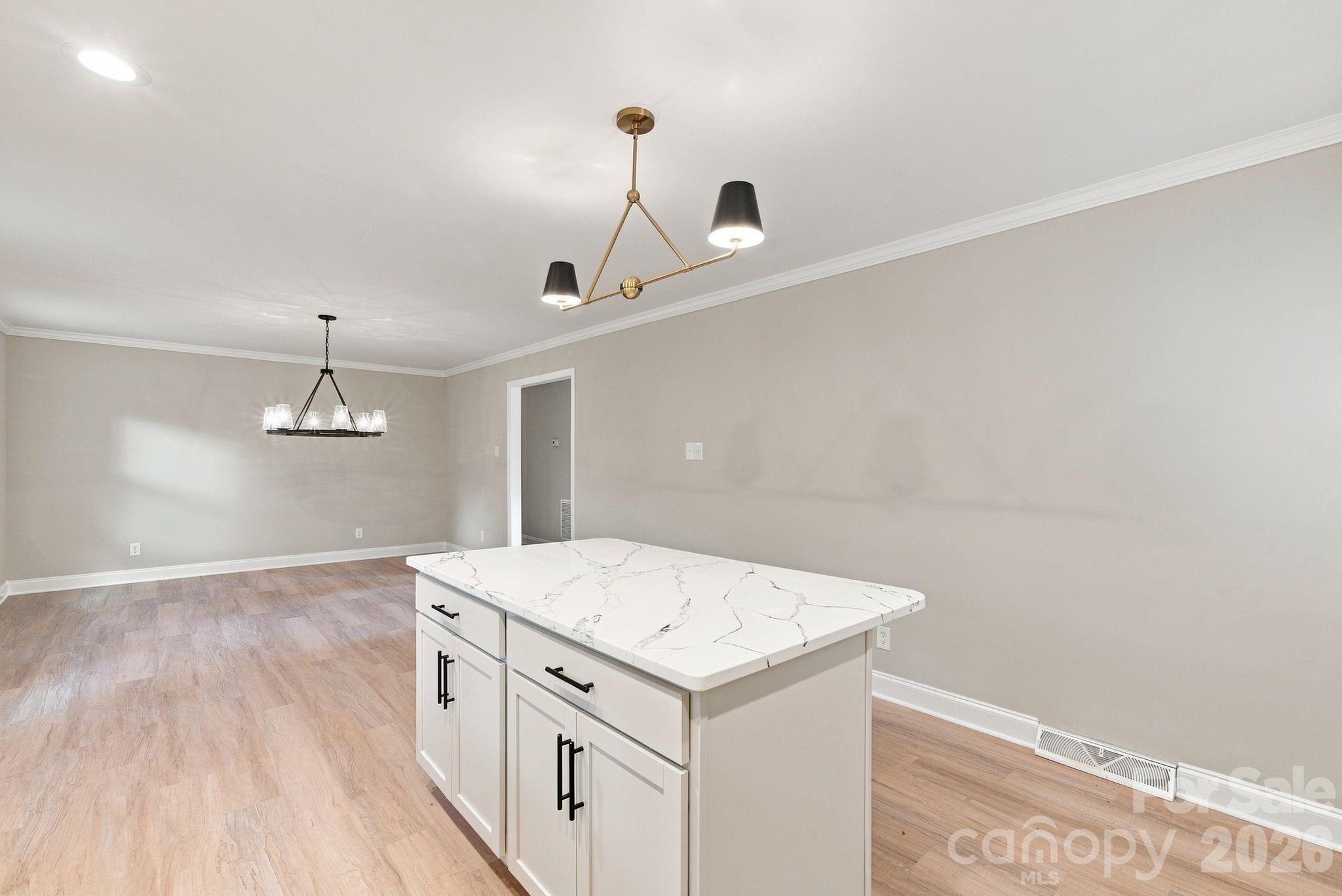 656 Harrell Street Property Photo 6