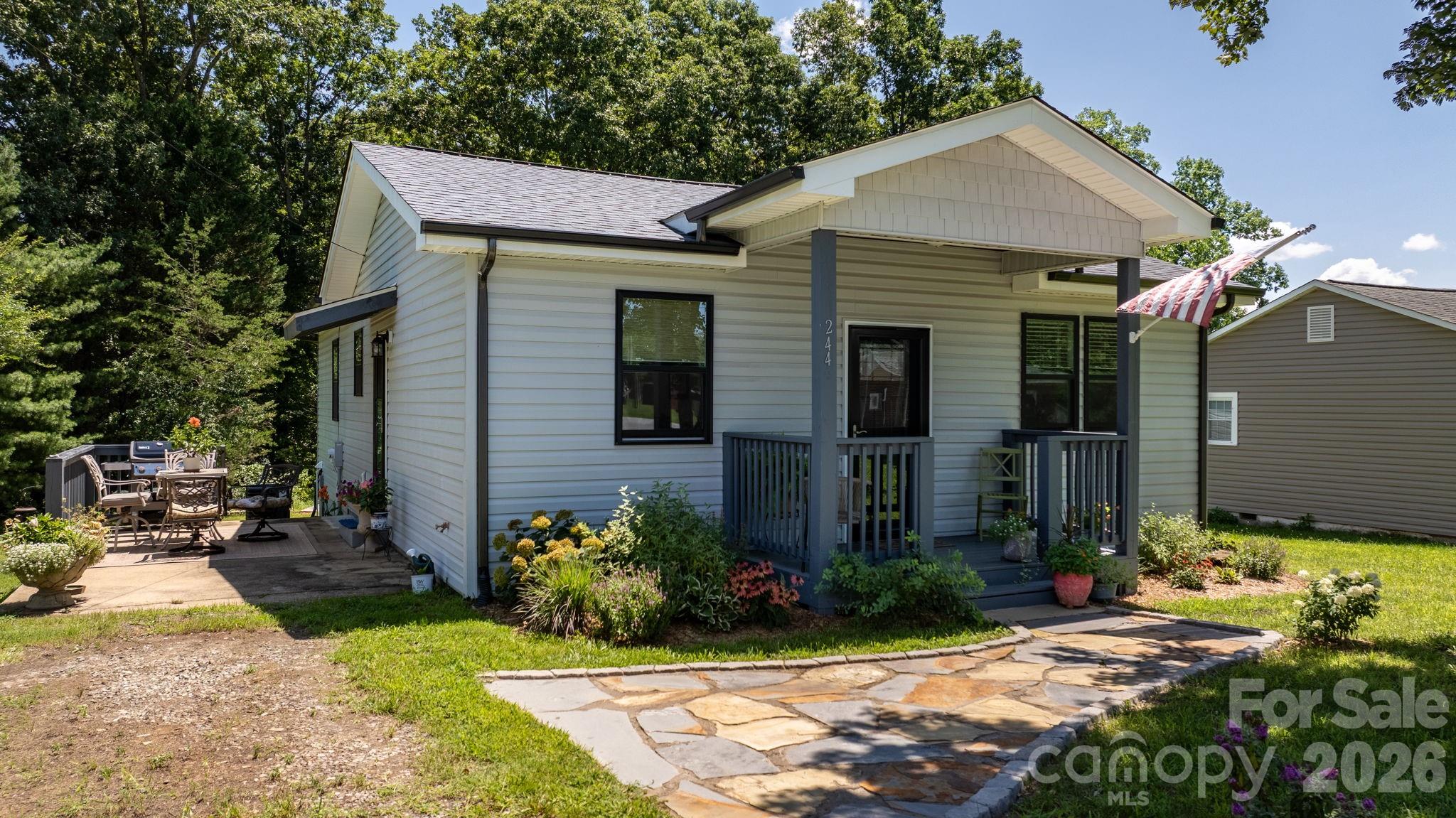 244 Holly Street Property Photo 1
